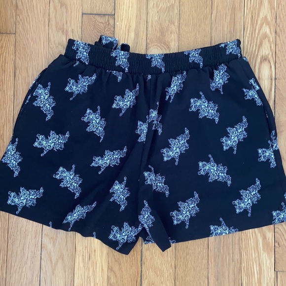 Skort - Picture 2 of 3